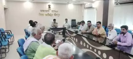धौलपुर: कलेक्ट्रेट सभागार में जिला शांति एवं अहिंसा समिति की बैठक आयोजित, आगामी त्योहारों को लेकर हुई चर्चा