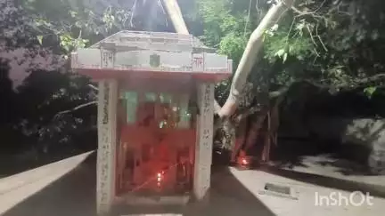मऊ: पहले थी मौत की घाटी, फिर अचानक से प्रकट हुए पंचमुखी हनुमान जी और सब बदल गया