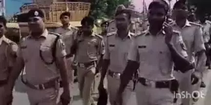 फतुहा: बकरीद को लेकर फतुहा थानाध्यक्ष के नेतृत्व में पूरे शहर में किया गया फ्लैग मार्च