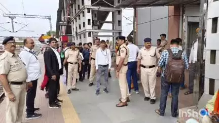 सासाराम: सासाराम के रेलवे स्टेशन पर मेगा टिकट चेकिंग अभियान चलाया गया