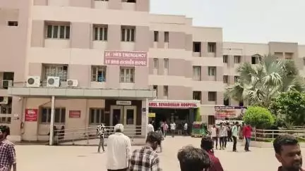 વાઘોડિયા: હાઇડ્રોક્રેન પલટી મારતા તેનુ બકેટ કંપનીના વર્કરને વાગતા આશાસ્પદ યુવકનું મોડિ રાતે મોત