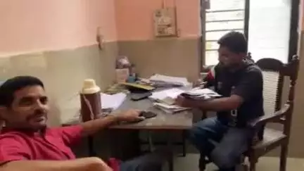 टीकमगढ़: टीकमगढ़ जिला अस्पताल में दिव्यांगजनों के प्रमाण पत्र बनाने के लिए शिविर का आयोजन, पंजीयन हुए