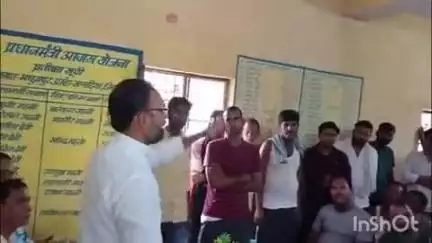 खगड़िया: कुतुबपुर में जनसुराज नेता मनीष ने की बैठक, प्रशांत किशोर के कार्यक्रम में आने की अपील की