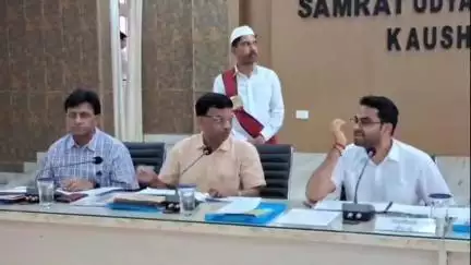 मंझनपुर: मंझनपुर कलेक्ट्रेट में डीएम ने स्वास्थ्य योजनाओं की गहराई से समीक्षा की, सम्बंधित को दिए आवश्यक निर्देश