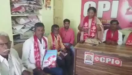 కామారెడ్డి: ప్రజాస్వామ్య వ్యవస్థలో చంపే హక్కు ఎవరికి లేదు: పట్టణంలో సీపీఐ రాష్ట్ర కార్యవర్గ సభ్యురాలు పద్మ