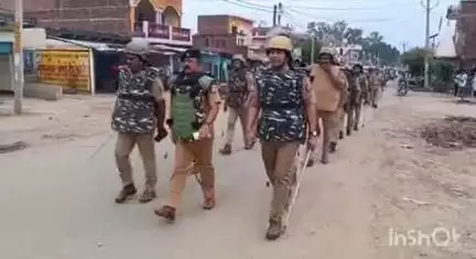 रॉबर्ट्सगंज: खलियारी बाजार से लेकर MP-JH-BR बॉर्डर तक पुलिस ने किया फ्लैग मार्च