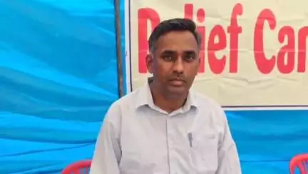 निरमंड: आपदा प्रबंधन मॉक ड्रिल: भूकंप के कारण निरमंड तहसील ऑफिस में फंसे लोगों की जानकारी दी एसडीएम मनमोहन सिंह ने