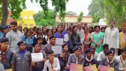 डुमरा: सीतामढ़ी में भारत स्काउट एंड गाइड का प्रशिक्षण समाप्त, बच्चों को मिला प्रशस्ति पत्र