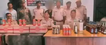 पूर्णिया पूर्व: कटिहार मोड़ टी0ओ0पी0 ने 86 लीटर विदेशी शराब के साथ एक शराब तस्कर को किया गिरफ्तार