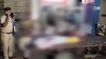 বারুইপুর: স্ত্রীর গলার নলি কেটে খুন করে আত্মহত্যা চেষ্টা স্বামীর বারুইপুরে