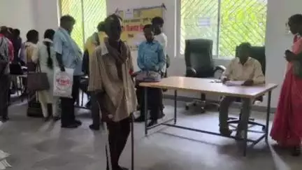 डुमरी: डुमरी प्रखंड में जन शिकायत निवारण शिविर आयोजित, 24 मामलों का मौके पर ही निपटारा