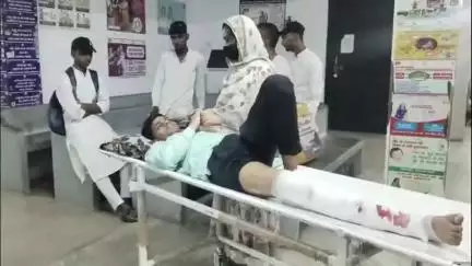 जमुआ: चैताडीह निवासी अनस राजा सड़क हादसे में घायल, सदर अस्पताल में इलाज के बाद धनबाद रेफर