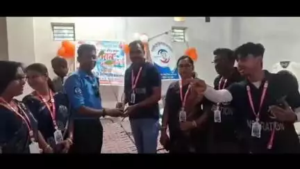 কোলাঘাট: রক্তের চাহিদা মেটাতে পি .জি ইনস্পিরেশন ফাউন্ডেশনের আয়োজনে কেশাপাটে অনুষ্ঠিত হলো স্বেচ্ছায় রক্তদান শিবির