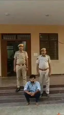 किशनगढ़ बास में विकलांग को स्कूटी दिलाने के नाम पर धोखाधड़ी, दूसरा आरोपी गिरफ्तार, जिसने फर्जी ईकरार नामा कराया