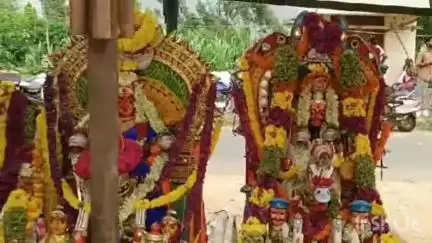 ಮಾಲೂರು: ತಿರುಮಲಹಟ್ಟಿ ಗ್ರಾಮದಲ್ಲಿ ಹದ್ದೂರಿಯಾಗಿ ನಡೆದ ಶ್ರೀ ರೇಣುಕಾ ಯಲ್ಲಮ್ಮ ದೇವಿಯ ವಾರ್ಷಿಕೋತ್ಸವ