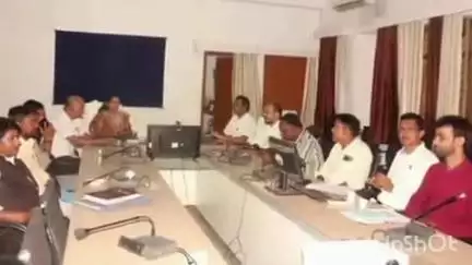 बांधवगढ़: कलेक्टर सभागार में उप जिला निर्वाचन अधिकारी रीता डेहरिया की अध्यक्षता में स्टैडिंग कमेटी की बैठक संपन्न हुई