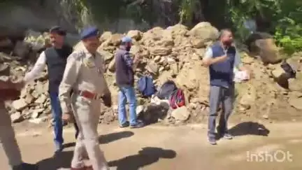 जुब्बल: जुब्बल में प्राकृतिक भूस्खलन आपदा अभ्यास (मॉक ड्रिल) की गई, जिसकी अध्यक्षता तहसीलदार जुब्बल ने की