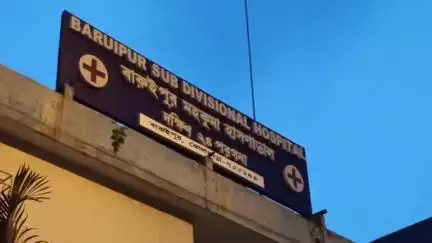 বারুইপুর: বাঁশবাগানে গলার নলি কাটা অবস্থায় উদ্ধার মহিলার মৃতদেহ, পাশ থেকে রক্তাক্ত অবস্থায় উদ্ধার ব্যক্তি