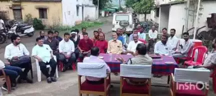 पुष्पराजगढ़: राजेंद्र ग्राम थाने में शांति समिति की हुई बैठक, तहसीलदार हुए शामिल