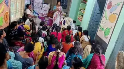 18 ఏళ్లు నిండాకే ఆడపిల్లకు వివాహం చేయాలి: నాగులపల్లిలో జిల్లా బాలల పరిరక్షణ కౌన్సిలర్‌ దుర్గాదేవి