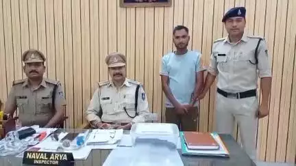 जबलपुर: लार्डगंज थाना पुलिस ने जिला बदर आरोपी को 12 बोर के कट्टे के साथ रानीताल से किया गिरफ़्तार