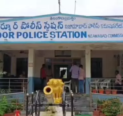 ఆర్మూర్: ఆలూరు గ్రామంలో పేకాట స్థావరంపై దాడి, ఏడుగురు అరెస్ట్‌, రూ.10,830 నగదు స్వాధీనం చేసుకున్న పోలీసులు