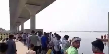 पटना ग्रामीण: घाघा घाट पर गंगा में नहाने गए 2 दोस्त डूबे, खोजबीन के बाद भी नहीं मिला शव