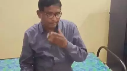 कोंडागांव: कोण्डागांव के नजूल नायब तहसीलदार दिनेश सिंह ठाकुर ₹15000 की रिश्वत लेते रंगे हाथों गिरफ्तार