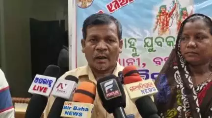 ବସ୍ତା: ରେଣୁପଦାରେ ପାରିବାରିକ ଘଟଣାକୁ ନେଇ 2 ପରିବାରକୁ ଆକ୍ରମଣ ଘଟଣାରେ ପୋଲିସ ନିରବ, ବାହାର୍ଦା ଡାକବଙ୍ଗଳାରେ ଅଭିଯୋଗକାରୀଙ୍କ ପ୍ରତିକ୍ରିୟା