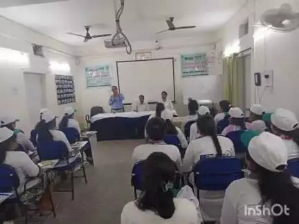 रुद्रप्रयाग: ग्रामीण स्वरोजगार प्रशिक्षण संस्थान रुद्रप्रयाग में ब्यूटी पार्लर मैनेजमेंट का दिया जा रहा प्रशिक्षण