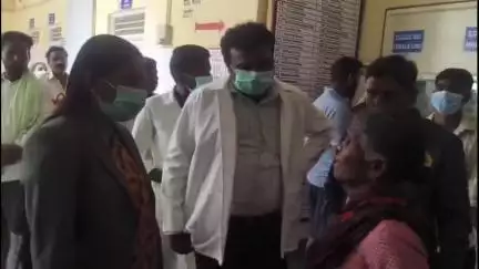 ಗುಡಿಬಂಡೆ: ಪಟ್ಟಣದ ಸರ್ಕಾರಿ ಆಸ್ಪತ್ರೆ, ಅಂಗನವಾಡಿ ಕೇಂದ್ರಗಳಿಗೆ ಜಿಲ್ಲಾ ನ್ಯಾಯಾಧೀಶರಾದ ಬಿ.ಶಿಲ್ಪಾ ಭೇಟಿ, ಪರಿಶೀಲನೆ