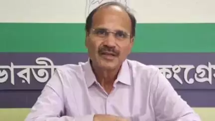 বহরমপুর: স্মার্ট মিটারের নামে নতুন করে রাহাজানির পথ খুলে দেওয়া হচ্ছে, বহরমপুর জেলা কংগ্রেস ভবনে রাজ্য সরকারকে তোপ অধীরের