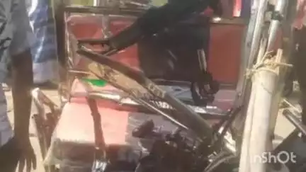 वारिसलीगंज: मोसमा गांव के समीप ट्रैक्टर और ई-रिक्शा की टक्कर में ई-रिक्शा पर सवार 9 लोग हुए जख्मी, पावापुरी रेफर
