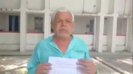 ललितपुर: ग्राम रोड़ा निवासी शिकायतकर्ता ने नामजद लोगों पर अवैध तरीके से उसकी जमीन पर कब्जा करने का आरोप लगाया, डीएम को दी शिकायत