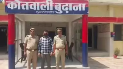 बुढ़ाना: बुढाना पुलिस ने अलग-अलग दो रेप मामलों में वांछित दो आरोपियों को गिरफ्तार कर न्यायालय में पेश किया