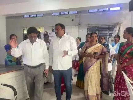 జనగాం: జనగామ
మున్సిపల్ సిబ్బందికి ప్రత్యేక వైద్య శిబిరం. పాల్గొన్న మున్సిపల్ కమిషనర్