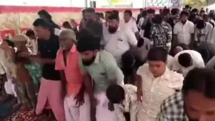 தூத்துக்குடி: லூர்தம்மாள்புரம் பள்ளிவாசலில் பக்ரீத் சிறப்பு தொழுகை நடைபெற்றது