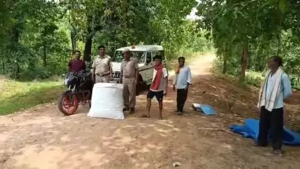 କଣ୍ଟାମାଳ: କୁନାସିଲା ଗ୍ରାମନିକଟରୁ ବିପୁଳ ଗଂଜେଇ ବାଇକ ଜବତ