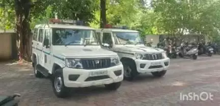 દાહોદ: મનરેગા કૌભાંડમાં જામીન બાદ જેલ મુક્ત થવા સાથે જ માજી ટીડીઓ સહિત ત્રણની અન્ય બે ગુનામાં ધરપકડ મ