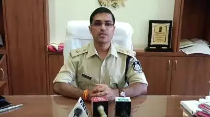 सीहोर नगर: एसपी दीपक कुमार शुक्ला का बड़ा बयान, नाबालिग की मौत के मामले में दोनों आरोपी, जाँच जारी
