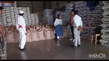 पोड़ैयाहाट: चामुडीह स्थित गोड्डा जिले के एकमात्र राइस मिल का उपायुक्त ने किया औचक निरीक्षण
