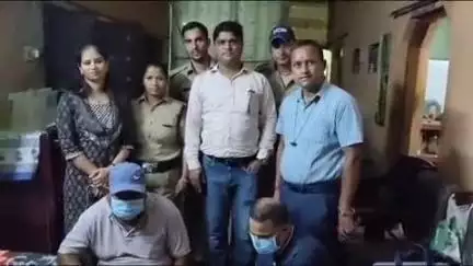ऋषिकेश: गुमानीवाला में होटल सोकरी में आबकारी ऋषिकेश टीम ने छापा, शराब बिक्री के आरोप में 2 गिरफ्तार