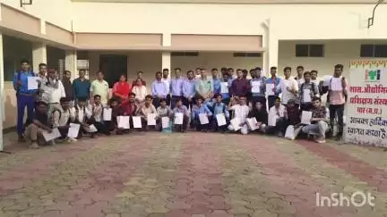 धार: धार में प्लेसमेंट ड्राइव मेले में 33 युवाओं का चयन, युवाओं को नियुक्ति पत्र प्रदान किए गए