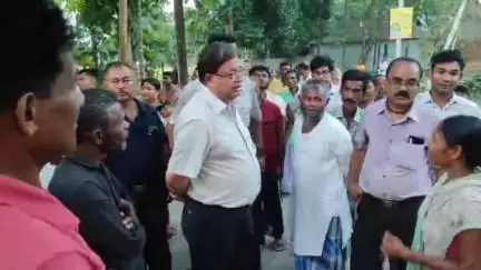 দিনহাটা ২: বামনহাট দুই নম্বর গ্রাম পঞ্চায়েতে জনসংযোগ মন্ত্রী উদয়ন গুহের