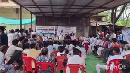 अशोक नगर: खाद गोदाम पर कृषि संकल्प अभियान के तहत विकासखंड स्तरीय किसान संगोष्ठी आयोजित