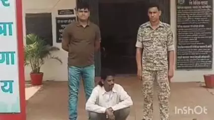 सरिया: ग्राम बार से 15 लीटर कच्ची महुआ शराब के साथ एक व्यक्ति को किया गया गिरफ्तार