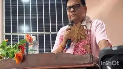 হেলেম: কলাবাৰী হাইস্কুলত উচ্চ আৰু উচ্চতৰ মাধ্যমিক পৰীক্ষাত উত্তীৰ্ণ ছাত্ৰ-ছাত্ৰী সকলক সম্বৰ্ধনা জ্ঞাপন বিধায়ক