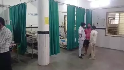 छतरपुर नगर: काकुनपुरा में घर पर काम करते समय करंट लगने से युवक की मौत, अस्पताल में डॉक्टरों ने किया मृत घोषित