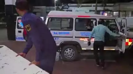 बैतूल नगर: खेत से घर लौटते वक्त किस को जहरीले सांप ने काटा, गंभीर हालत में जिला अस्पताल रेफर, यह आमला की घटना है