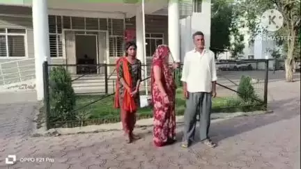 नीमच नगर: कनावटी गांव के किसान ने नीमच कैंट थाने में दिया आवेदन, कहा- ज़मीन दिलाओ या फांसी दो
